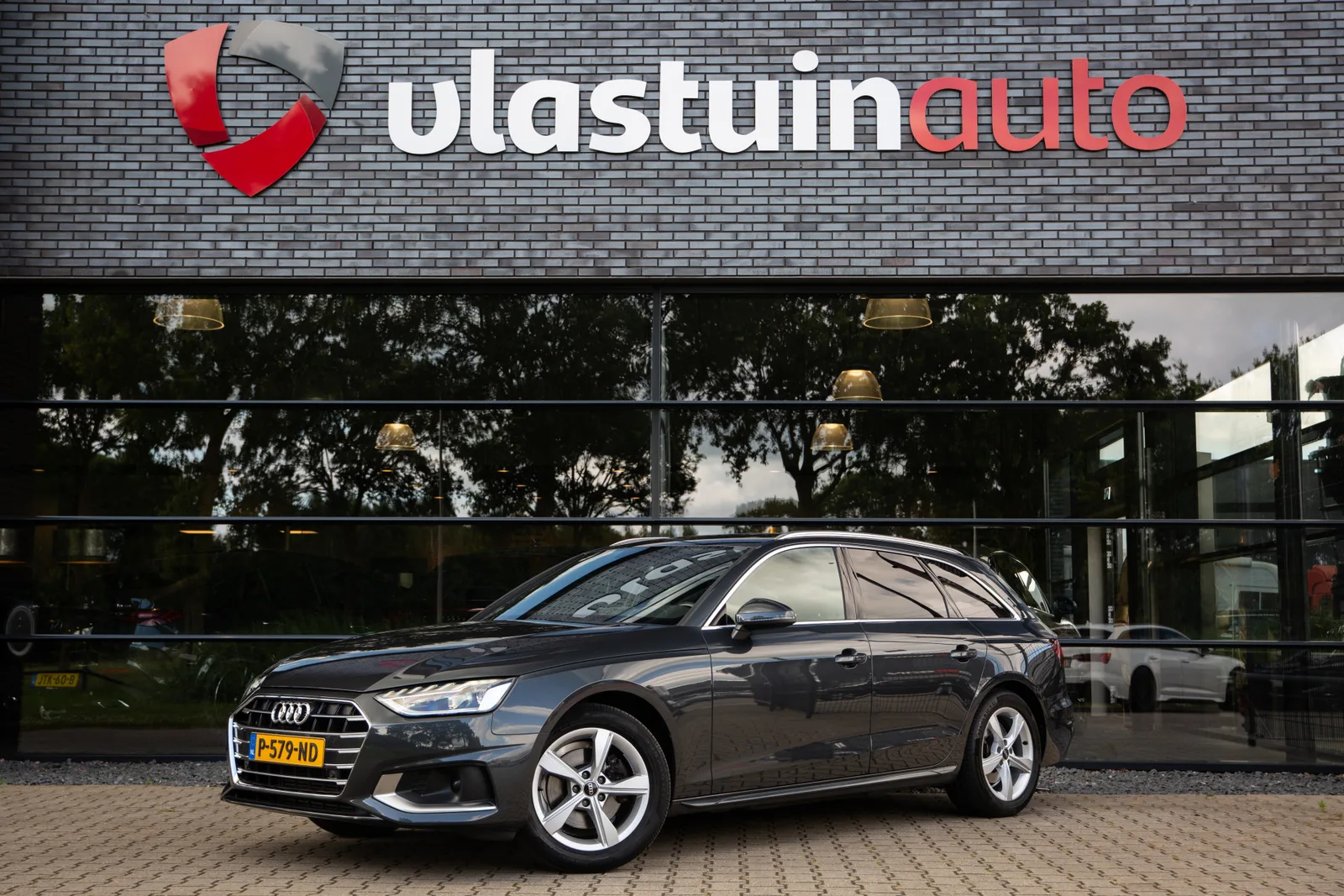 Audi A4 (2022) — foto 1