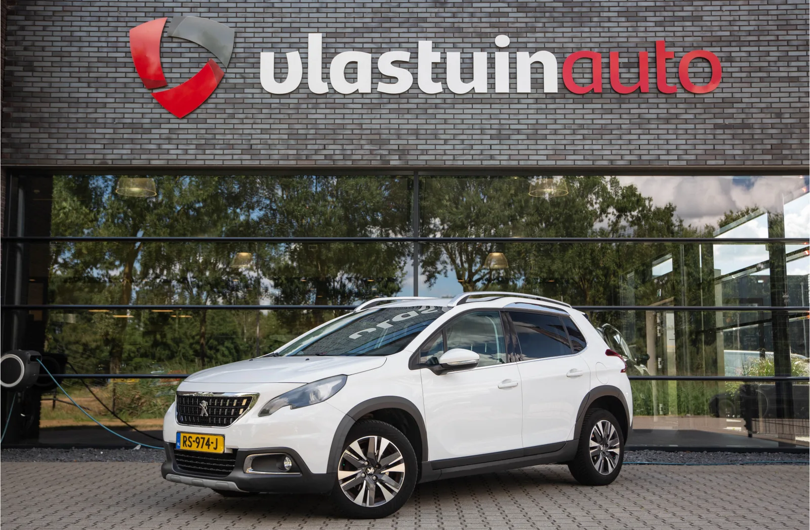 Peugeot 2008 (2017) — foto 1