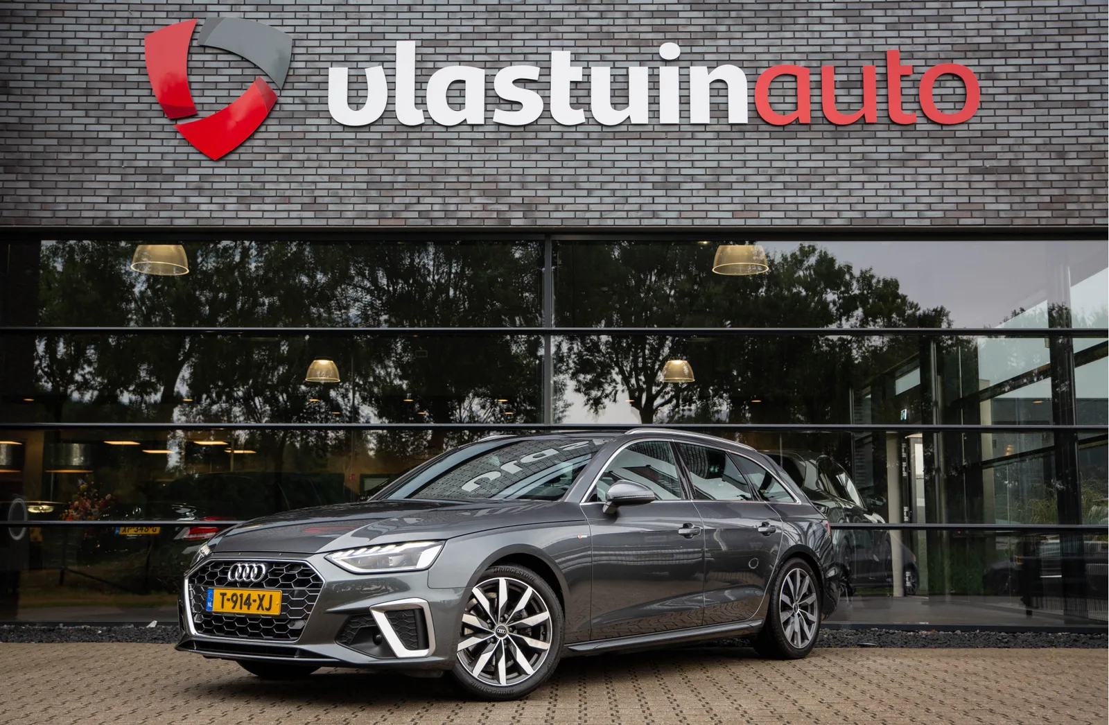 Audi A4 (2023) — foto 1