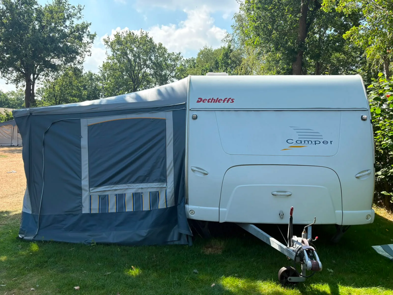 Dethleffs 560 SK (2002) — foto 1