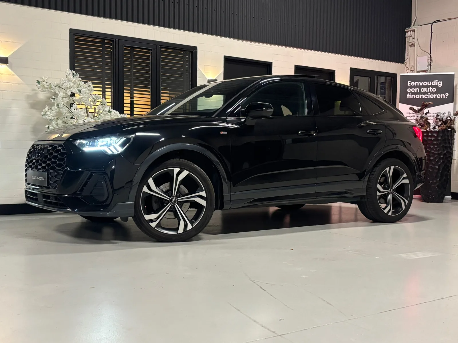 Audi Q3 Sportback (2023) — foto 1