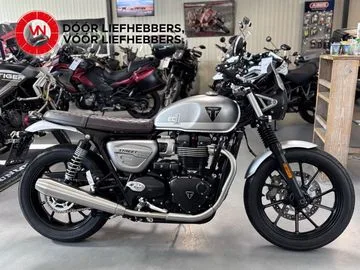 Triumph Street Twin (2022) — foto 1