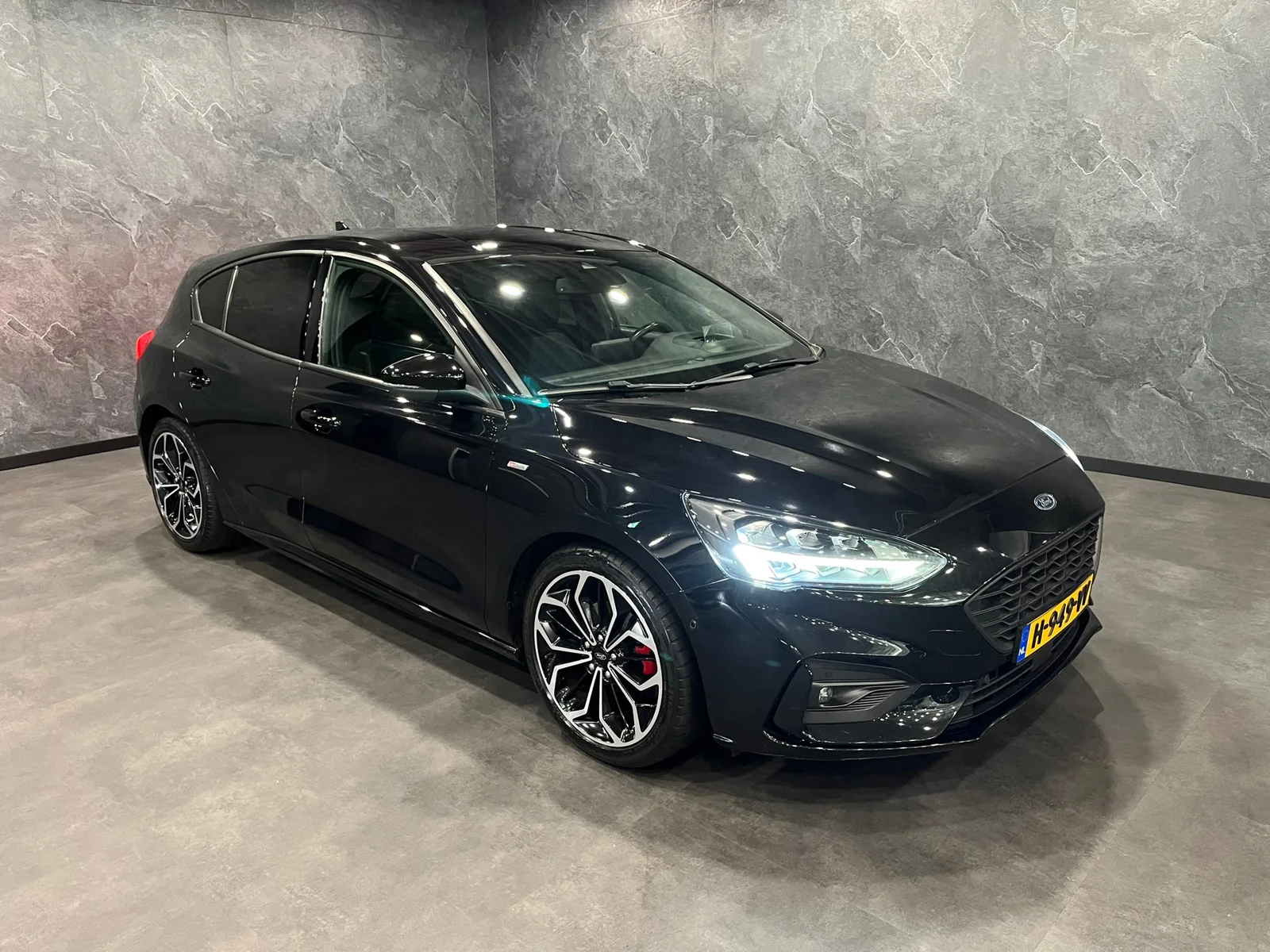 Ford Focus (2020) — foto 1