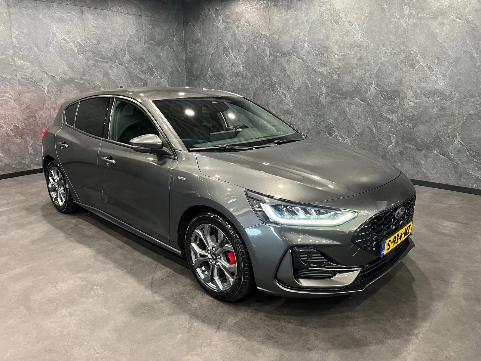 Ford Focus (2023) — foto 1