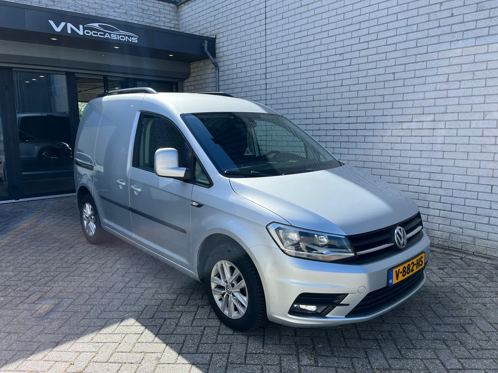Volkswagen Caddy (2017) — foto 1