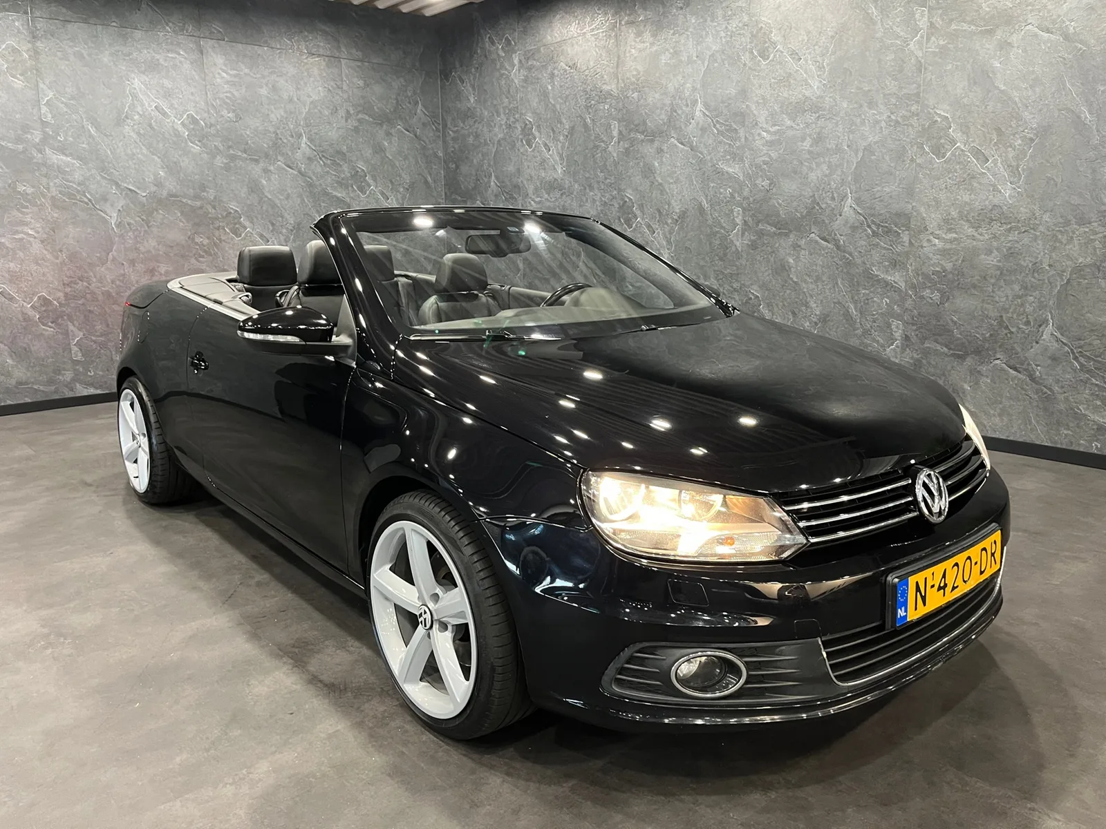 Volkswagen Eos (2011) — foto 1