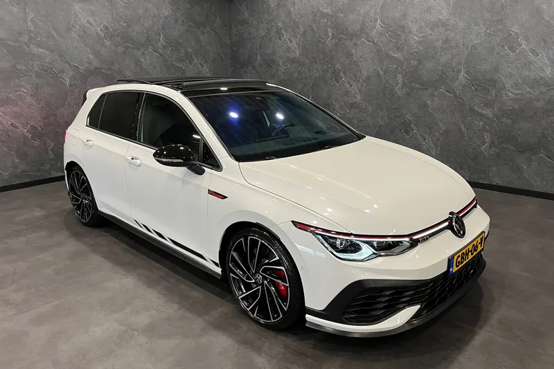 Volkswagen Golf (2021)
