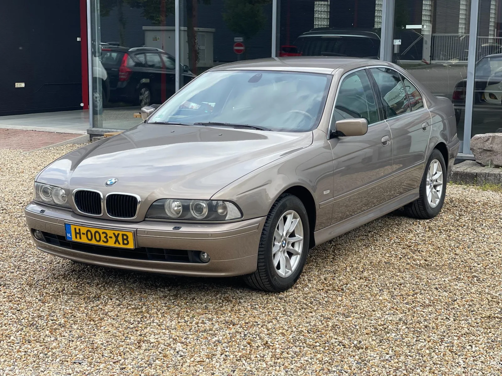 BMW 5-Serie (2002) — foto 1