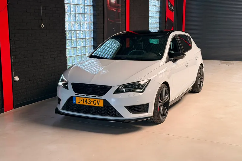 SEAT Leon (2015)