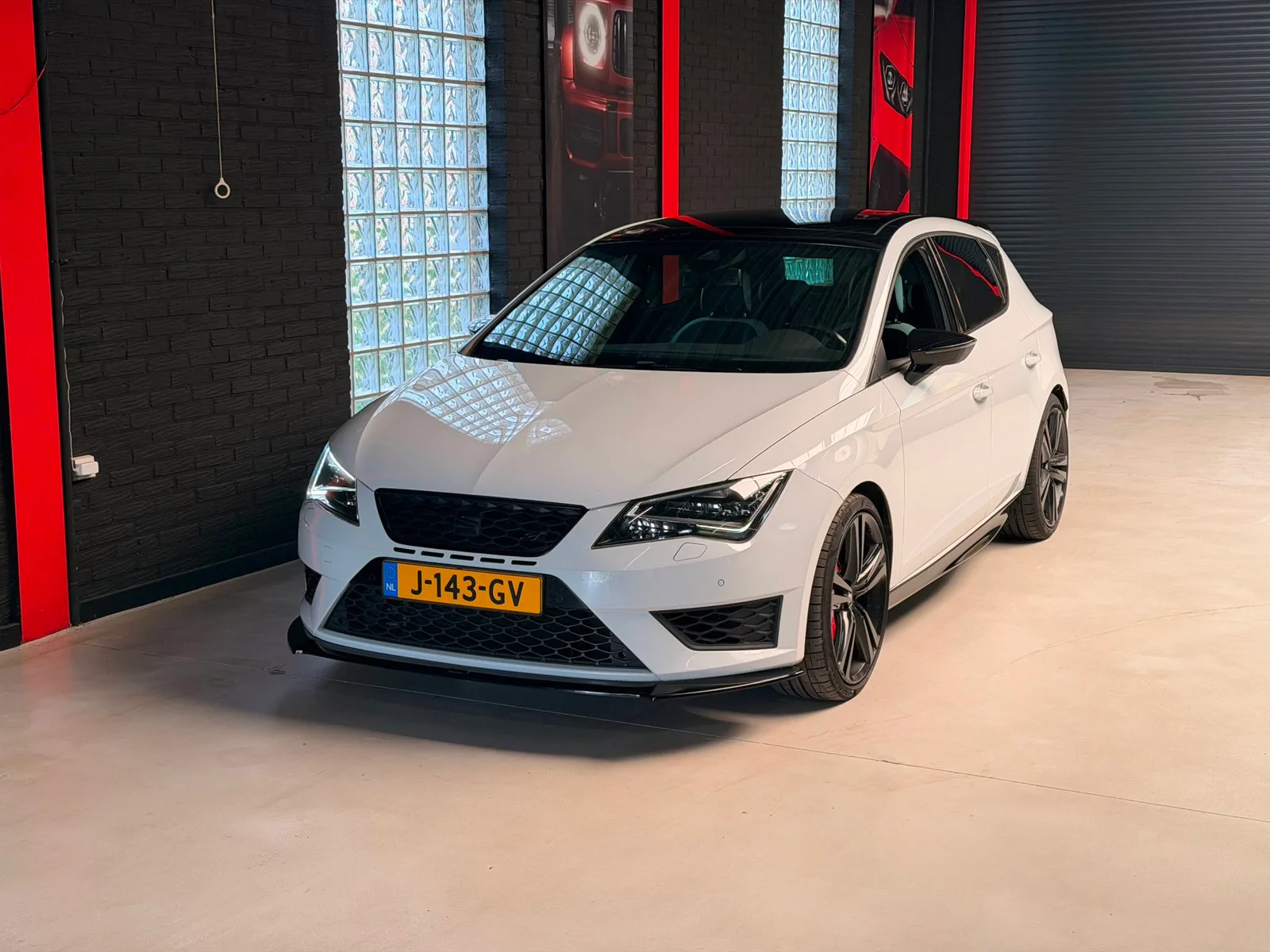 SEAT Leon (2015) — foto 1
