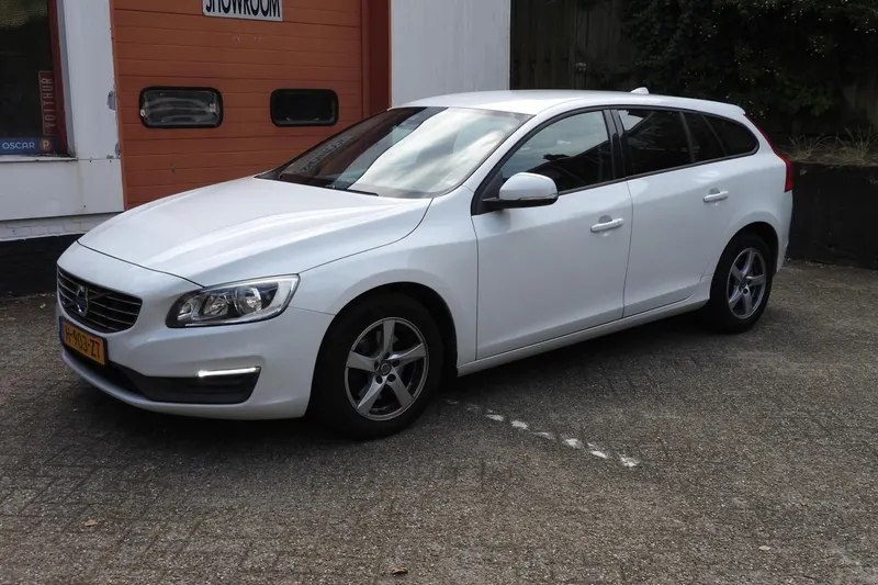 Volvo V60 (2015)