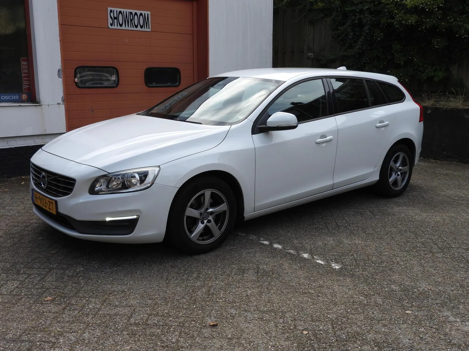 Volvo V60 (2015) — foto 1