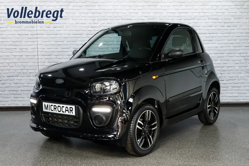 Microcar Due (2020)