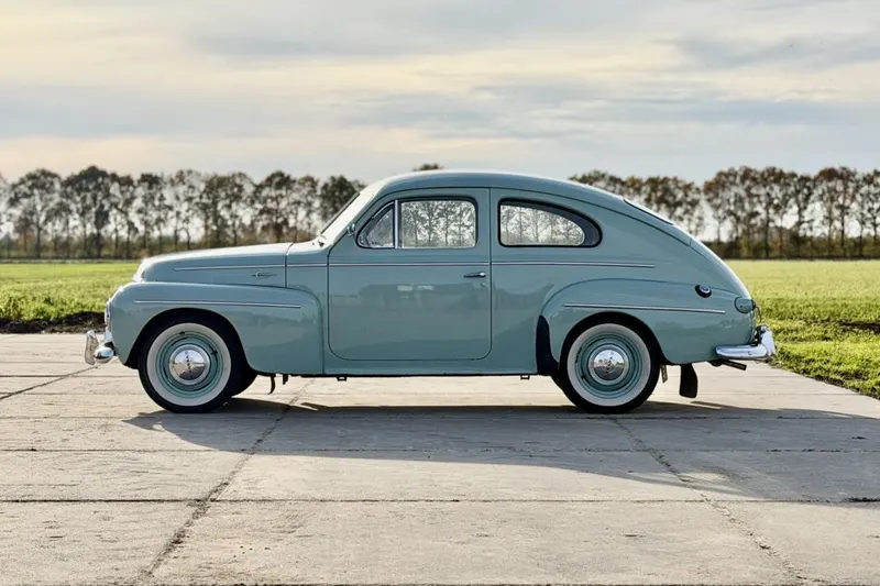 Volvo PV444 (1957)