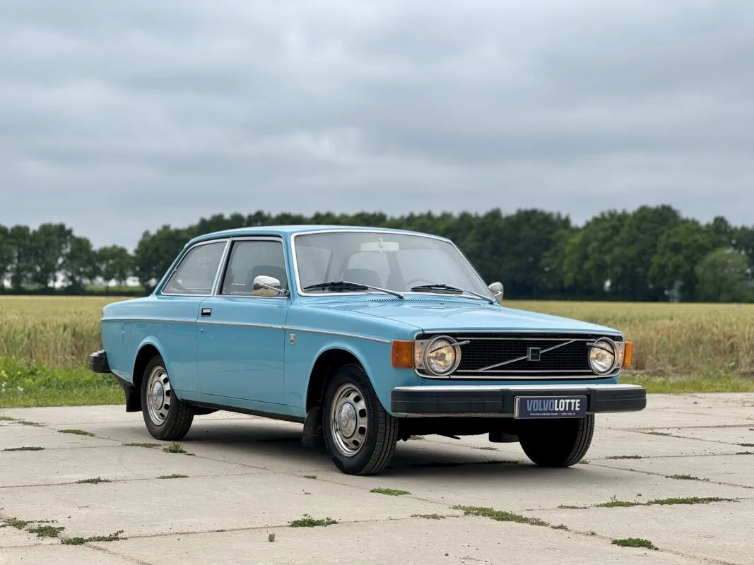 Volvo 142 (1974) — foto 1