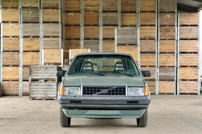 Volvo 340 (1986)