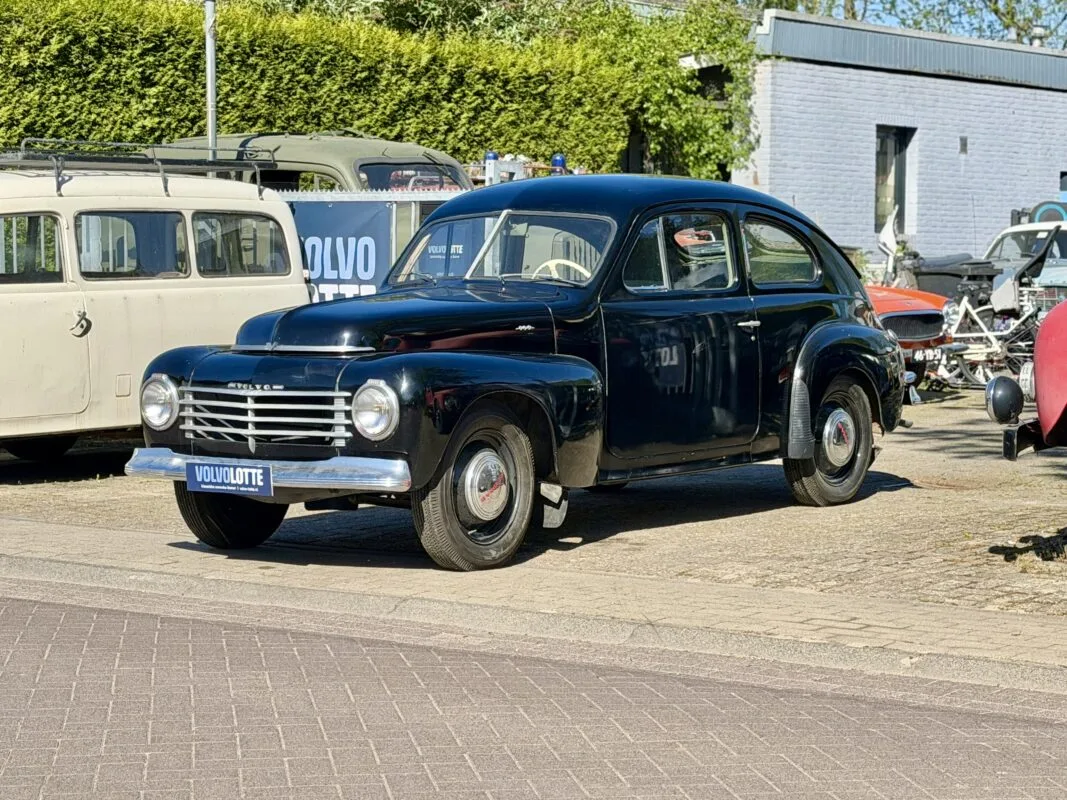Volvo PV444 (1947) — foto 1