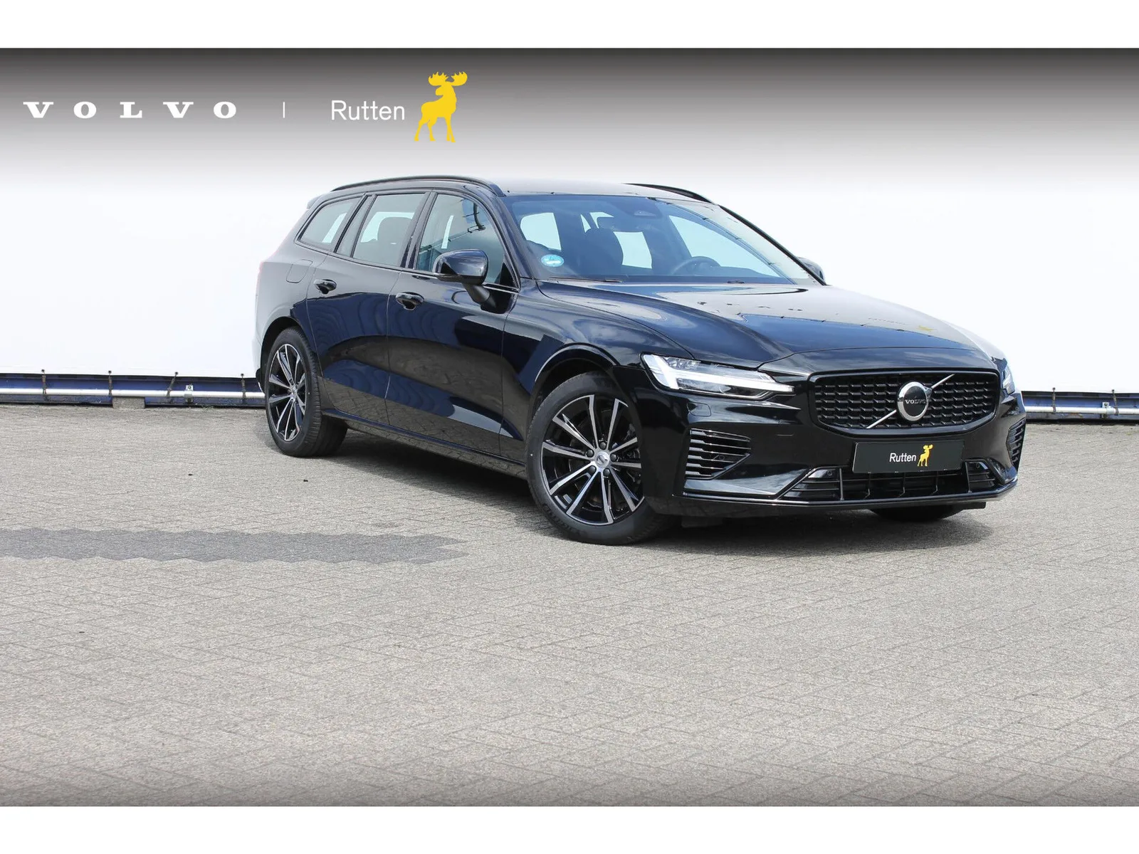 Volvo V60 (2024) — foto 1