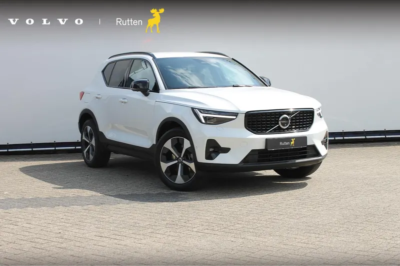 Volvo XC40 (2024)