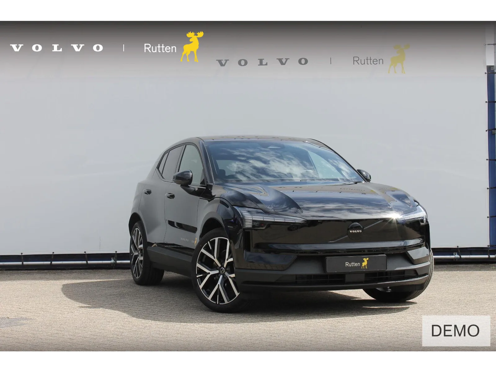Volvo EX30 (2026) — foto 1
