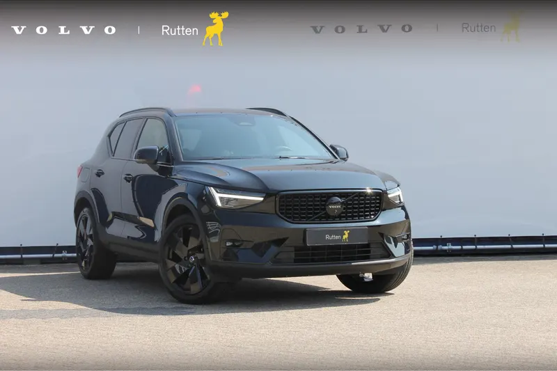 Volvo XC40 (2025)