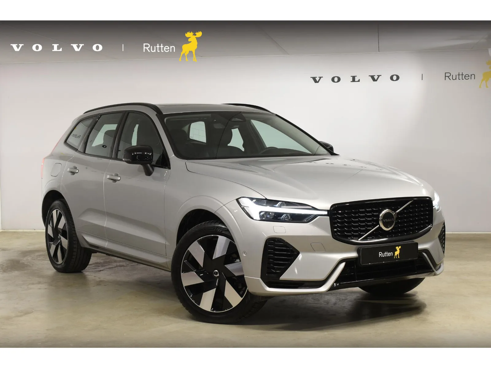 Volvo XC60 (2024) — foto 1
