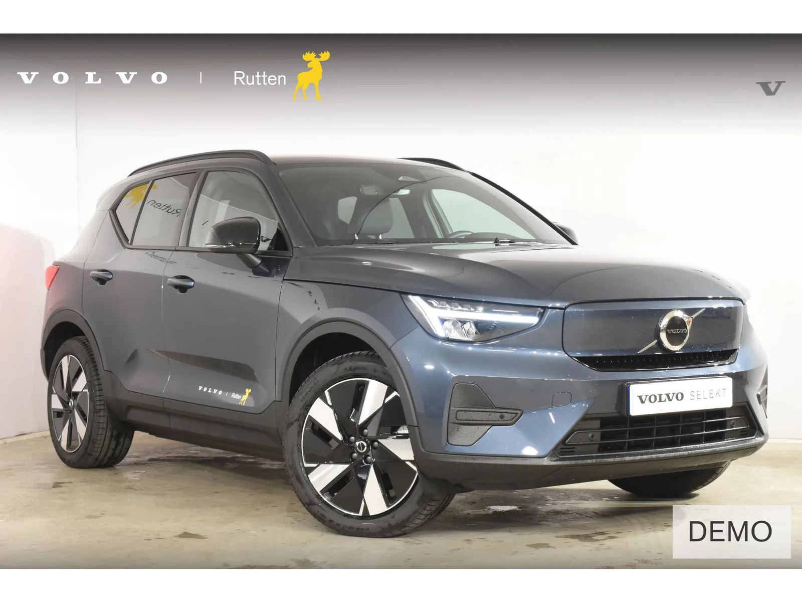 Volvo EX40 (2026) — foto 1