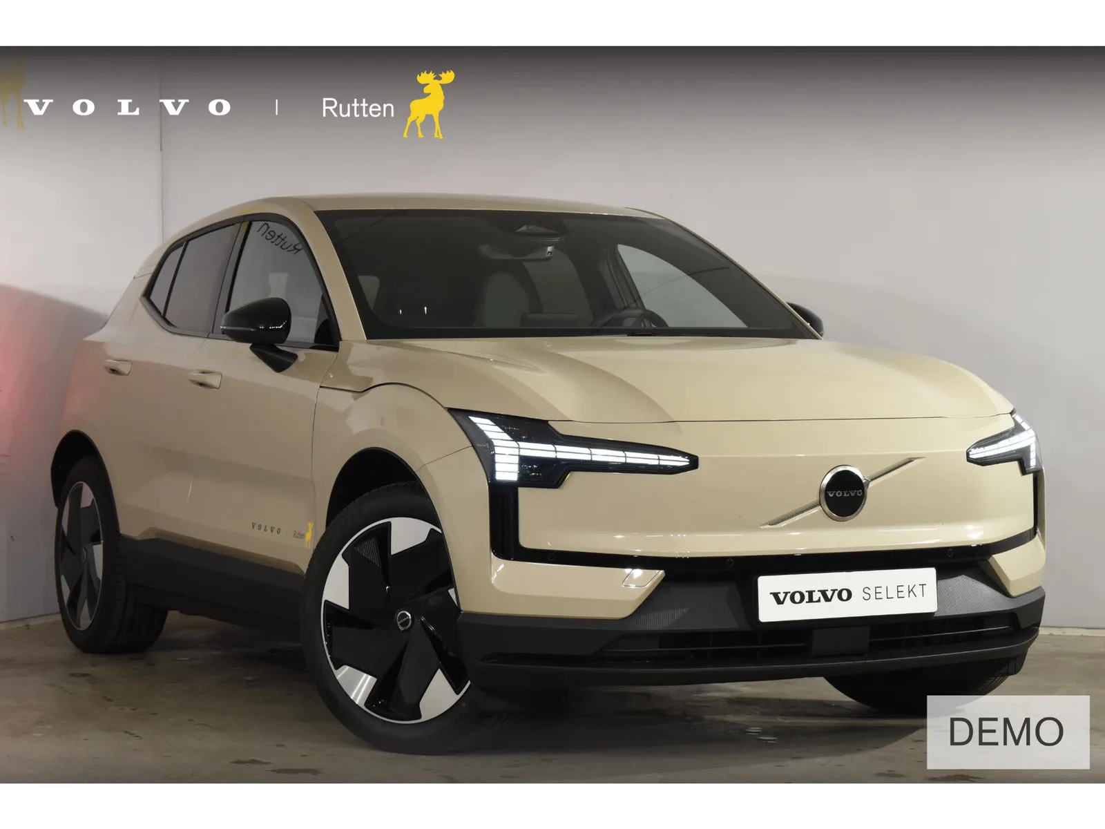 Volvo EX30 (2026) — foto 1