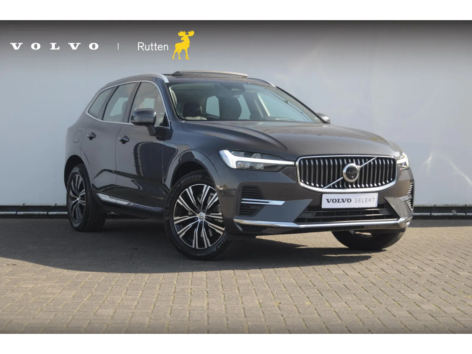 Volvo XC60 (2022) — foto 1