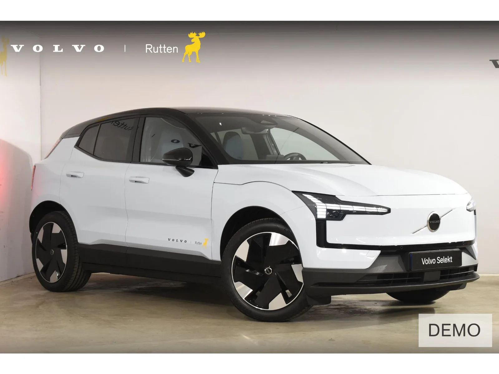 Volvo EX30 (2026) — foto 1