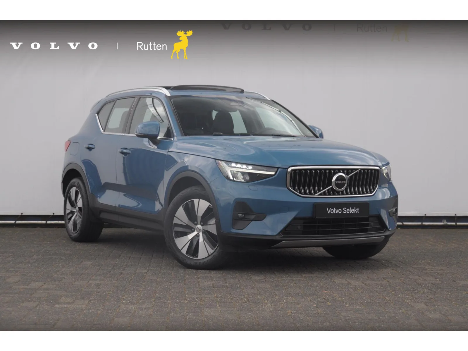 Volvo XC40 (2023) — foto 1