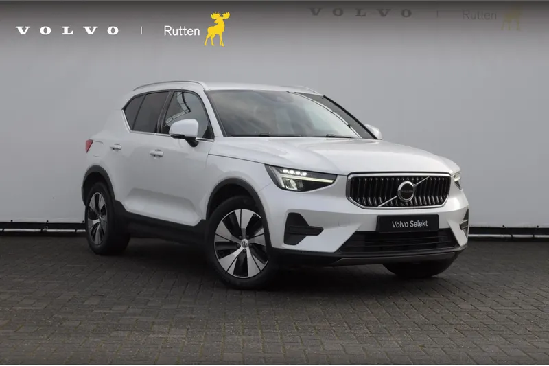 Volvo XC40 (2022)
