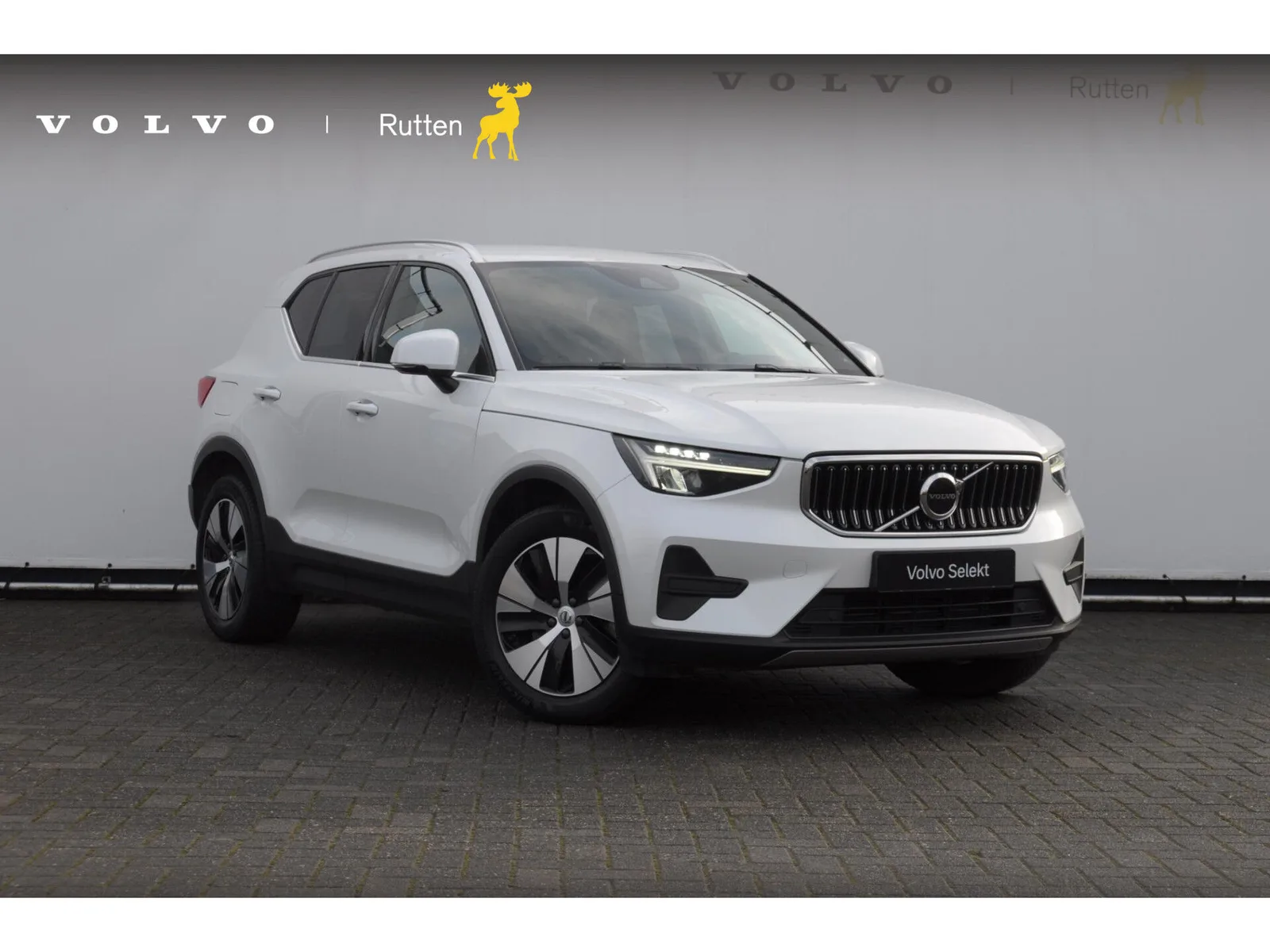Volvo XC40 (2022) — foto 1