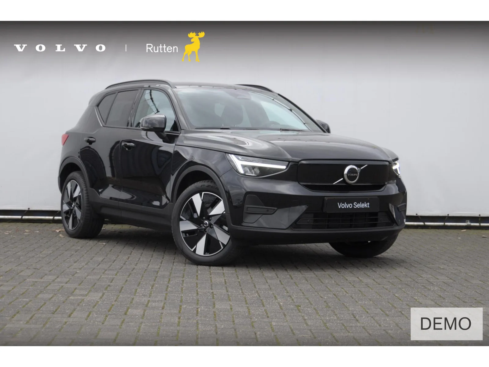 Volvo EX40 (2026) — foto 1