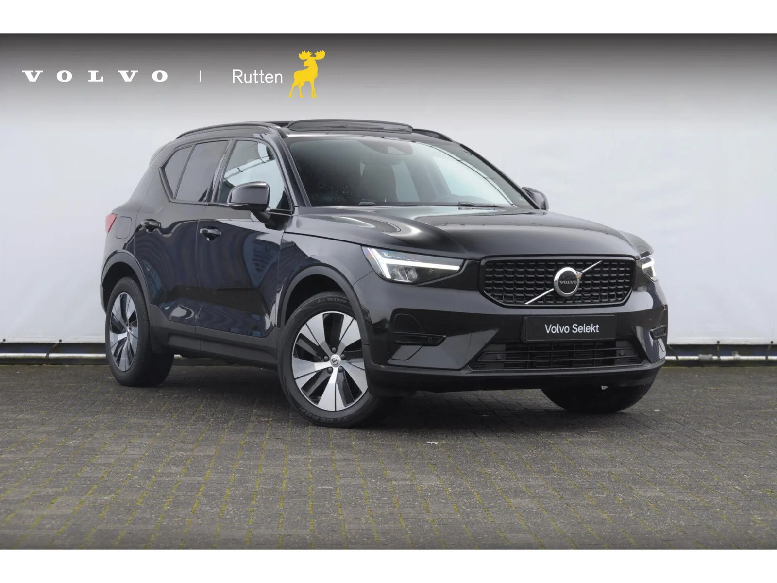 Volvo XC40 (2023) — foto 1