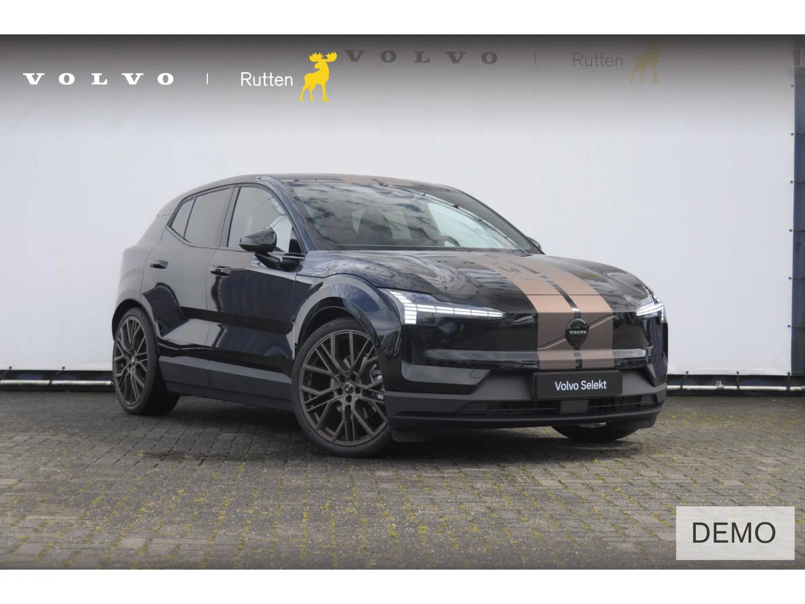 Volvo EX30 (2026) — foto 1