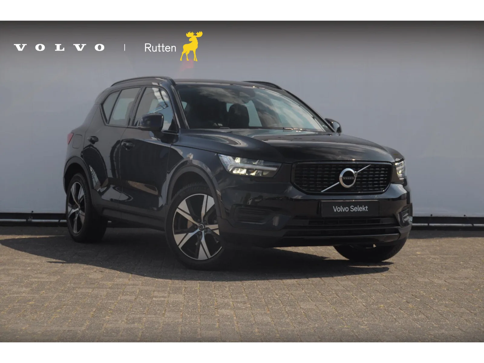 Volvo XC40 (2021) — foto 1