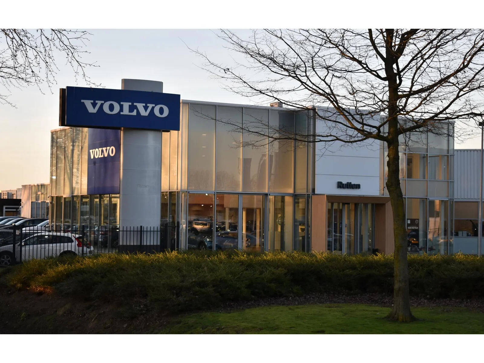 Volvo XC40 (2026) — foto 1