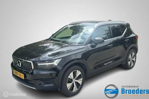 Volvo XC40 (2022) — foto 1