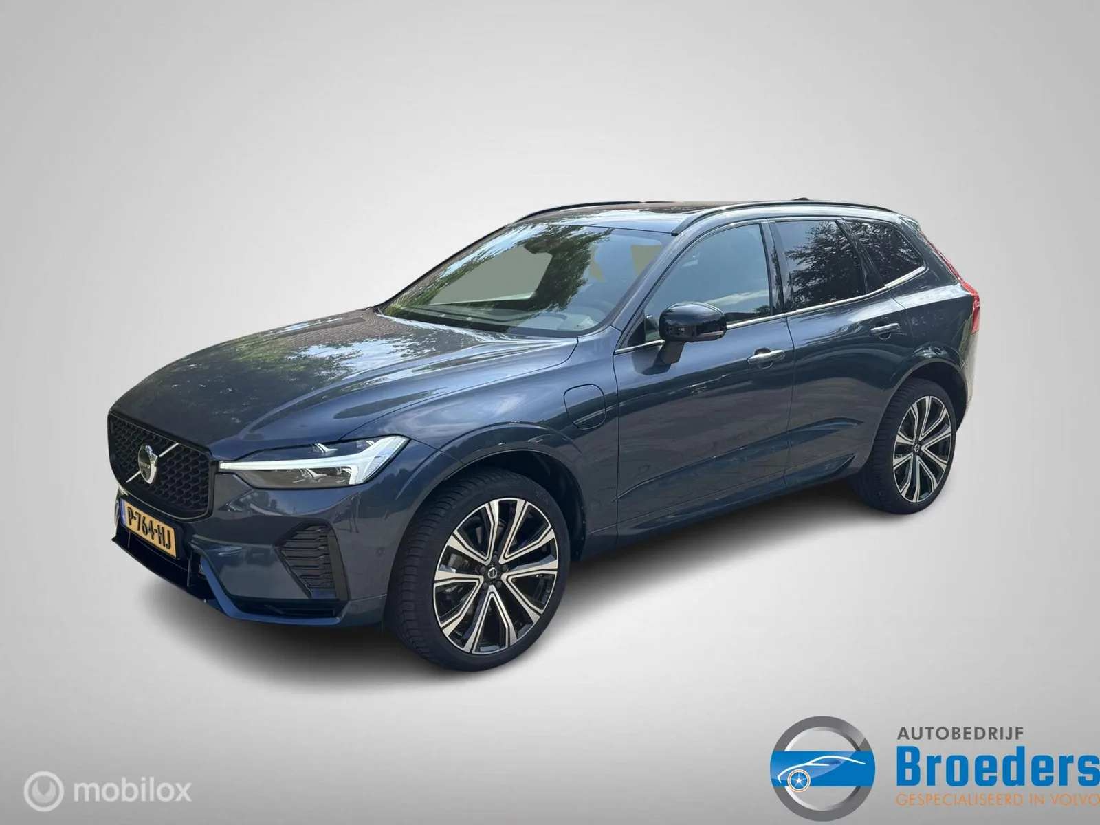 Volvo XC60 (2022) — foto 1