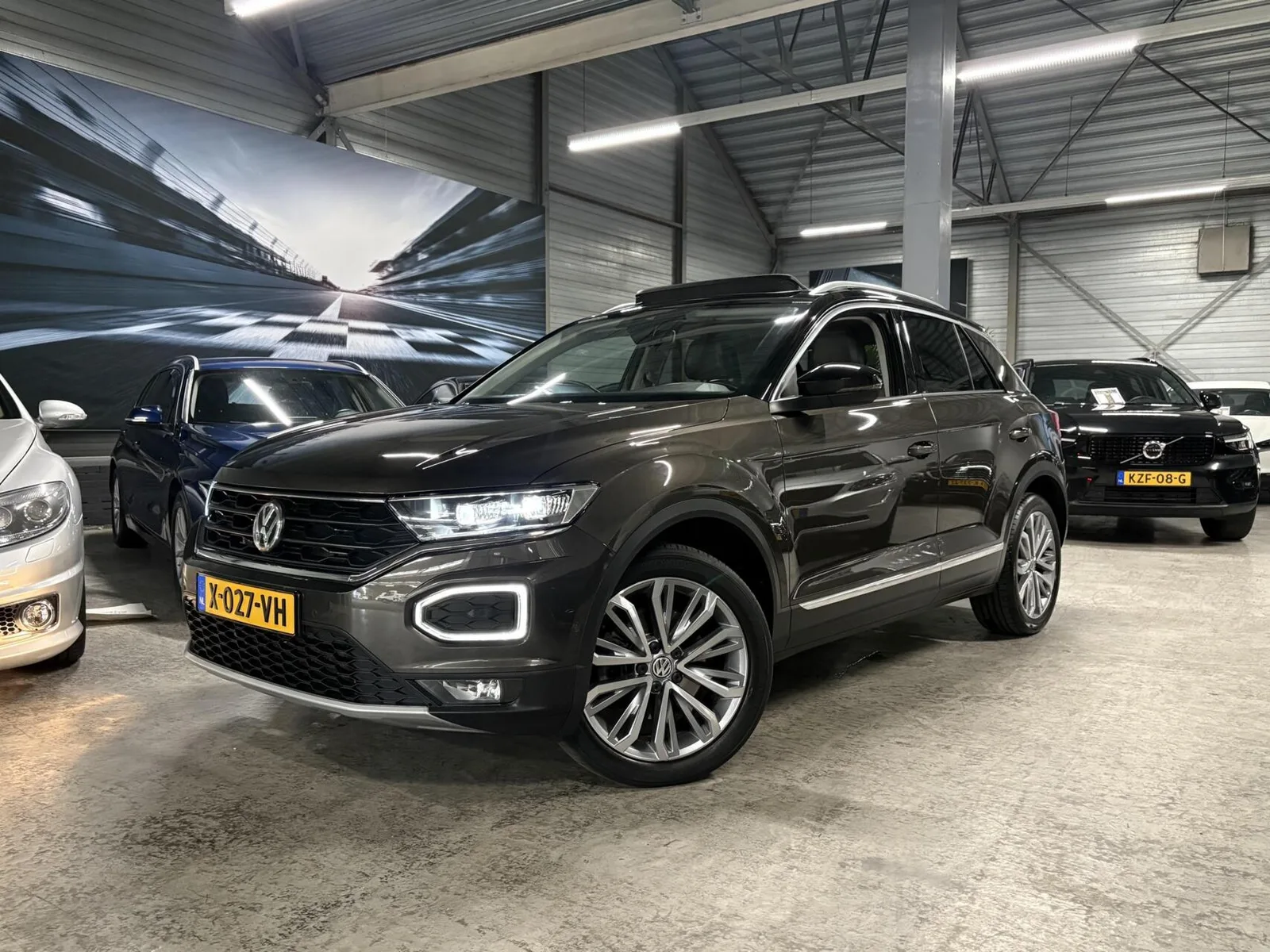 Volkswagen T-Roc (2018) — foto 1