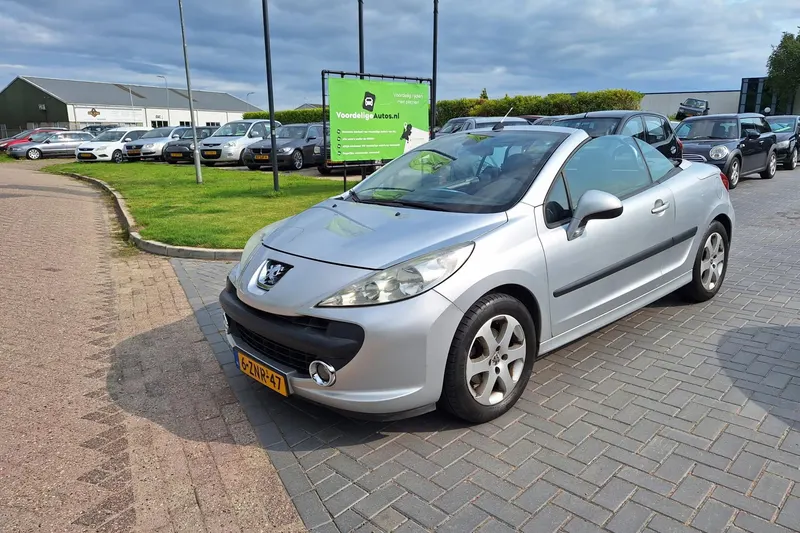 Peugeot 207 (2007)