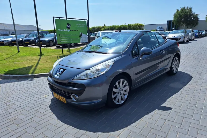 Peugeot 207 (2008)