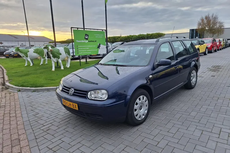 Volkswagen Golf (2003)