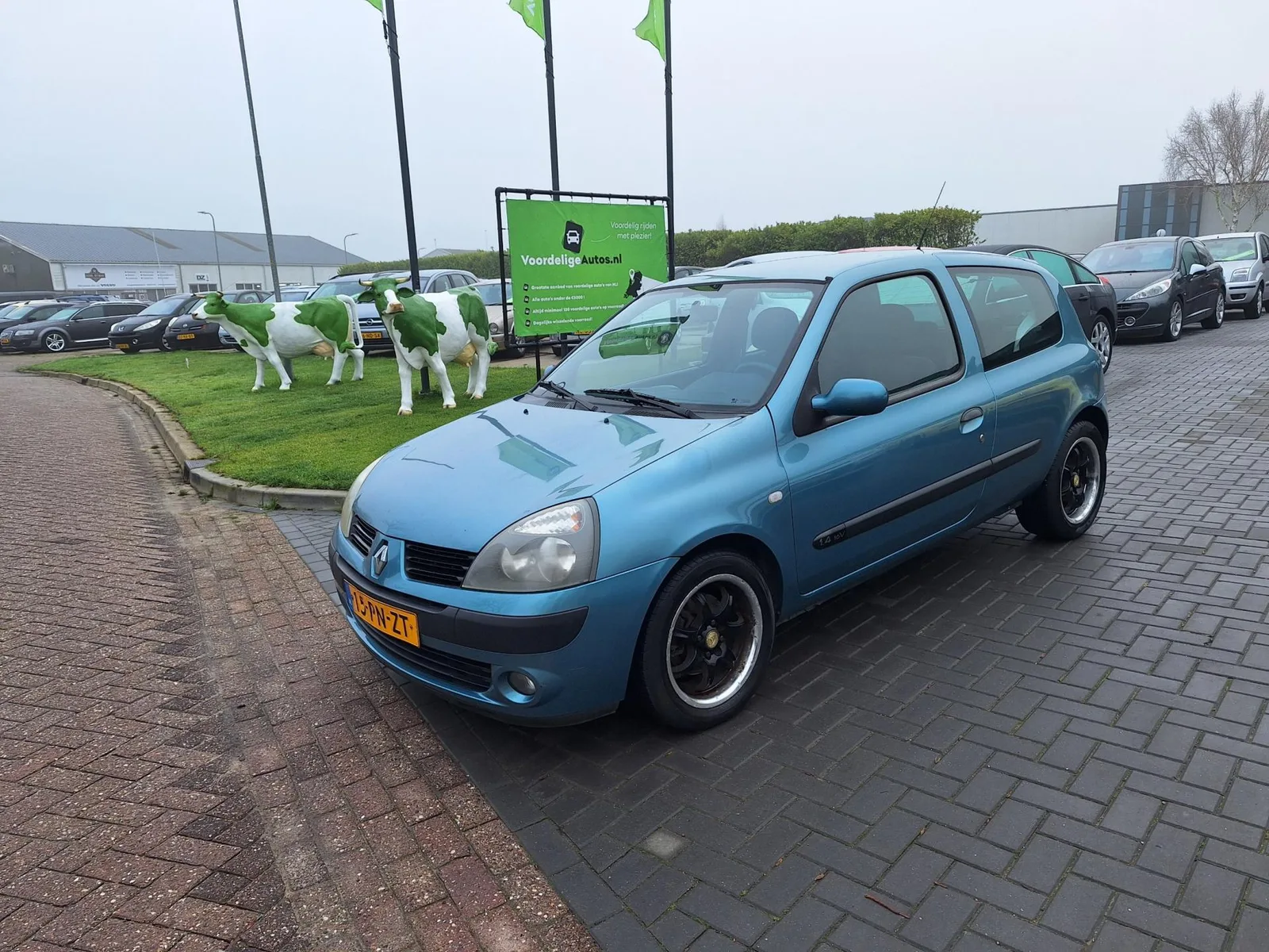 Renault Clio (2004) — foto 1