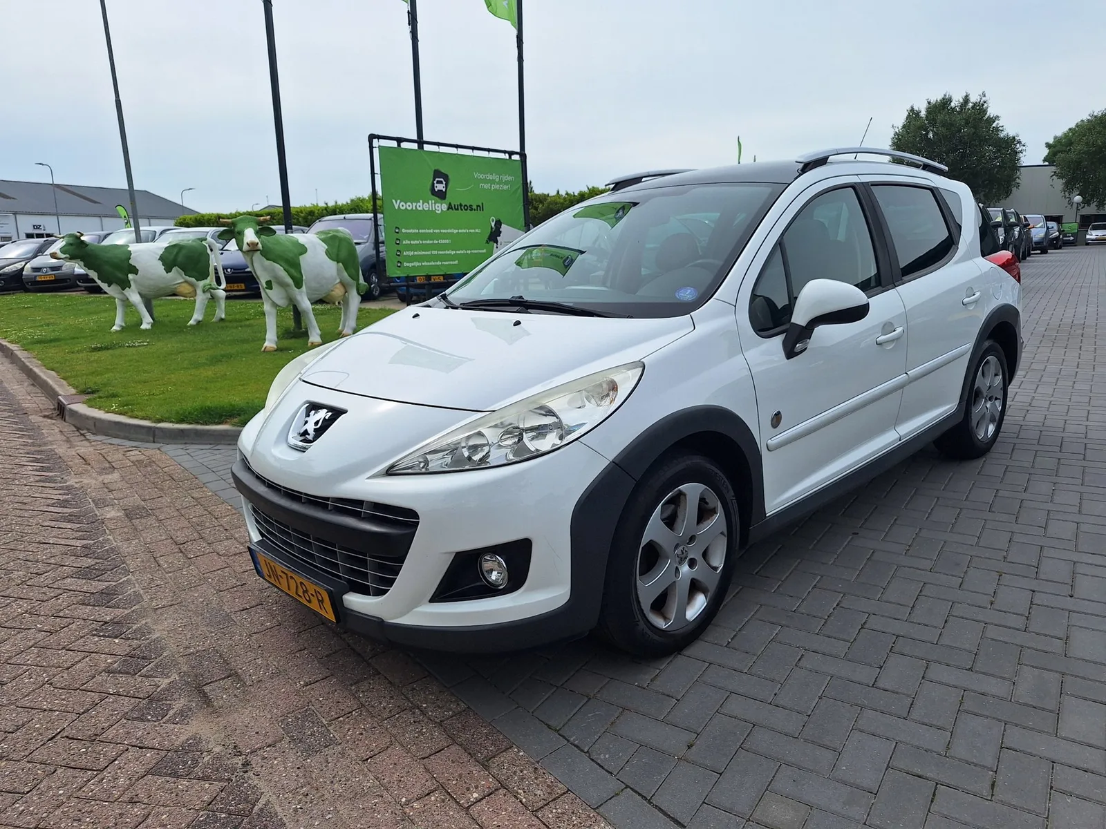 Peugeot 207 (2010) — foto 1