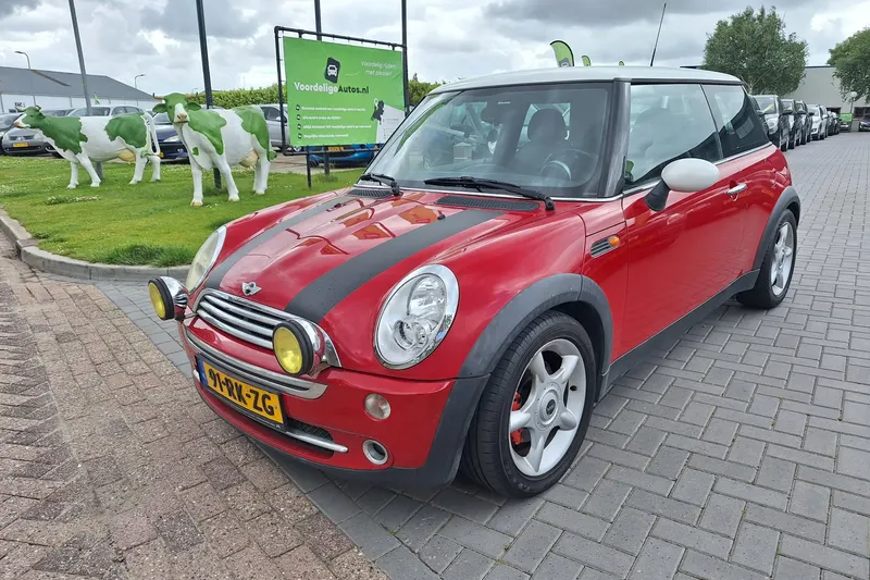MINI Cooper (2005)