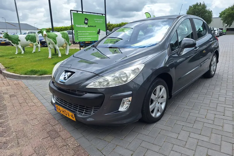 Peugeot 308 (2008)