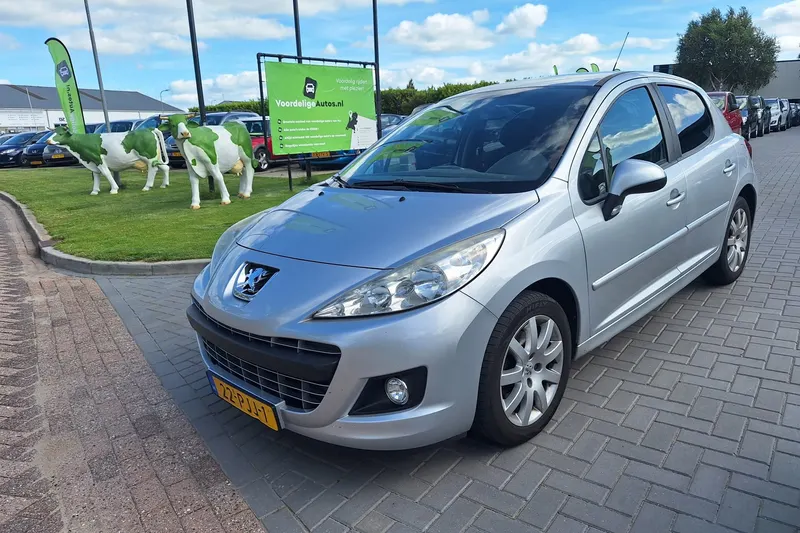 Peugeot 207 (2011)