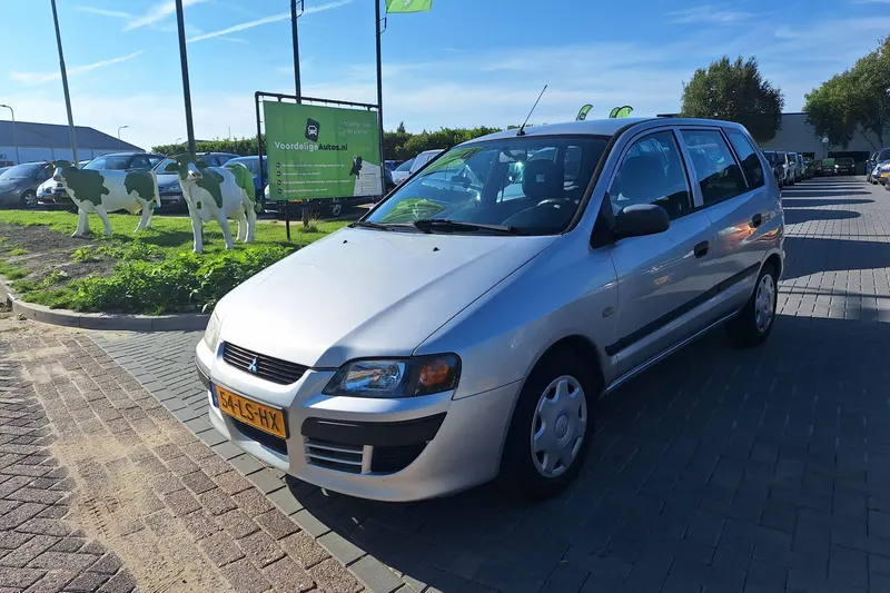 Mitsubishi Space Star (2003)